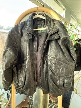 Vintage Black Leather Bomber Jacket - Kangaroo
